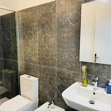 Porta Aperta Bed & Breakfast *